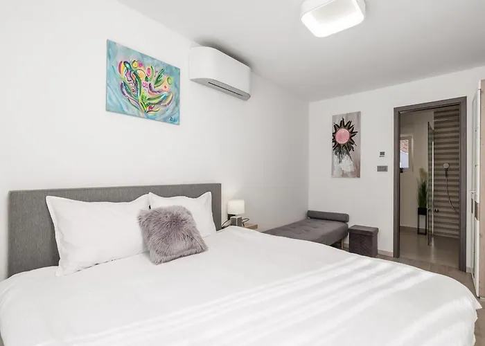 Corichi Βίλα Οπατία